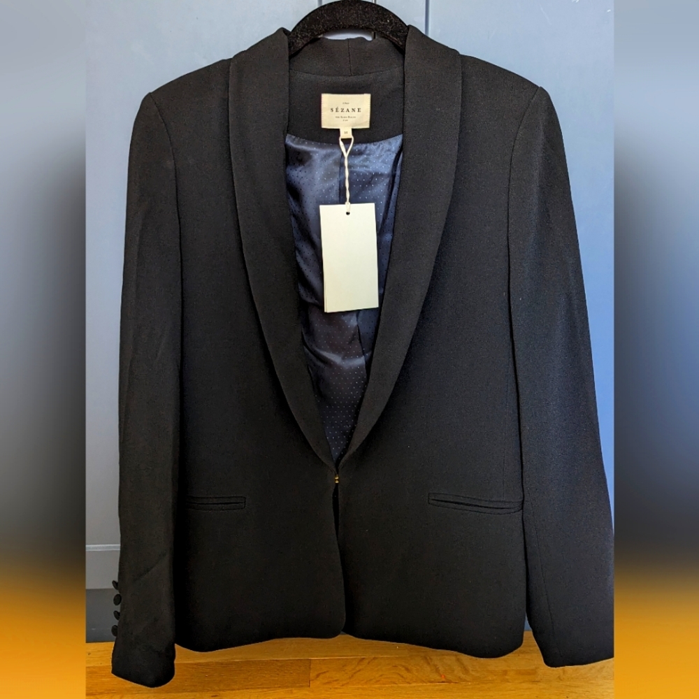 Sezane Sari blazer. NWT. Size: 4. Black.